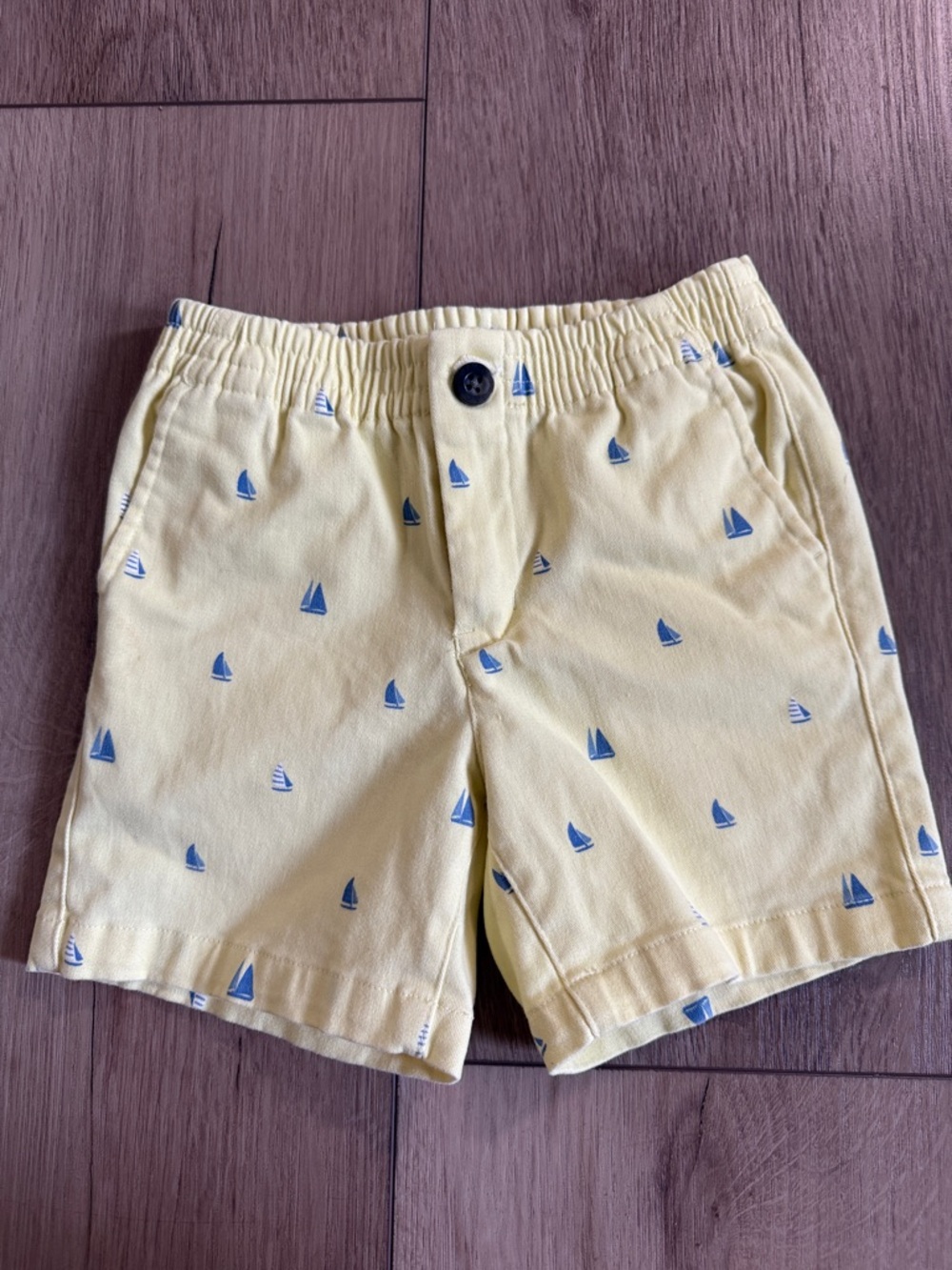 NWOT Janie and Jack Yellow Sailboat Print Shorts
